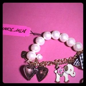 🐘RARE Betsey Johnson Elephant Bracelet 🐘